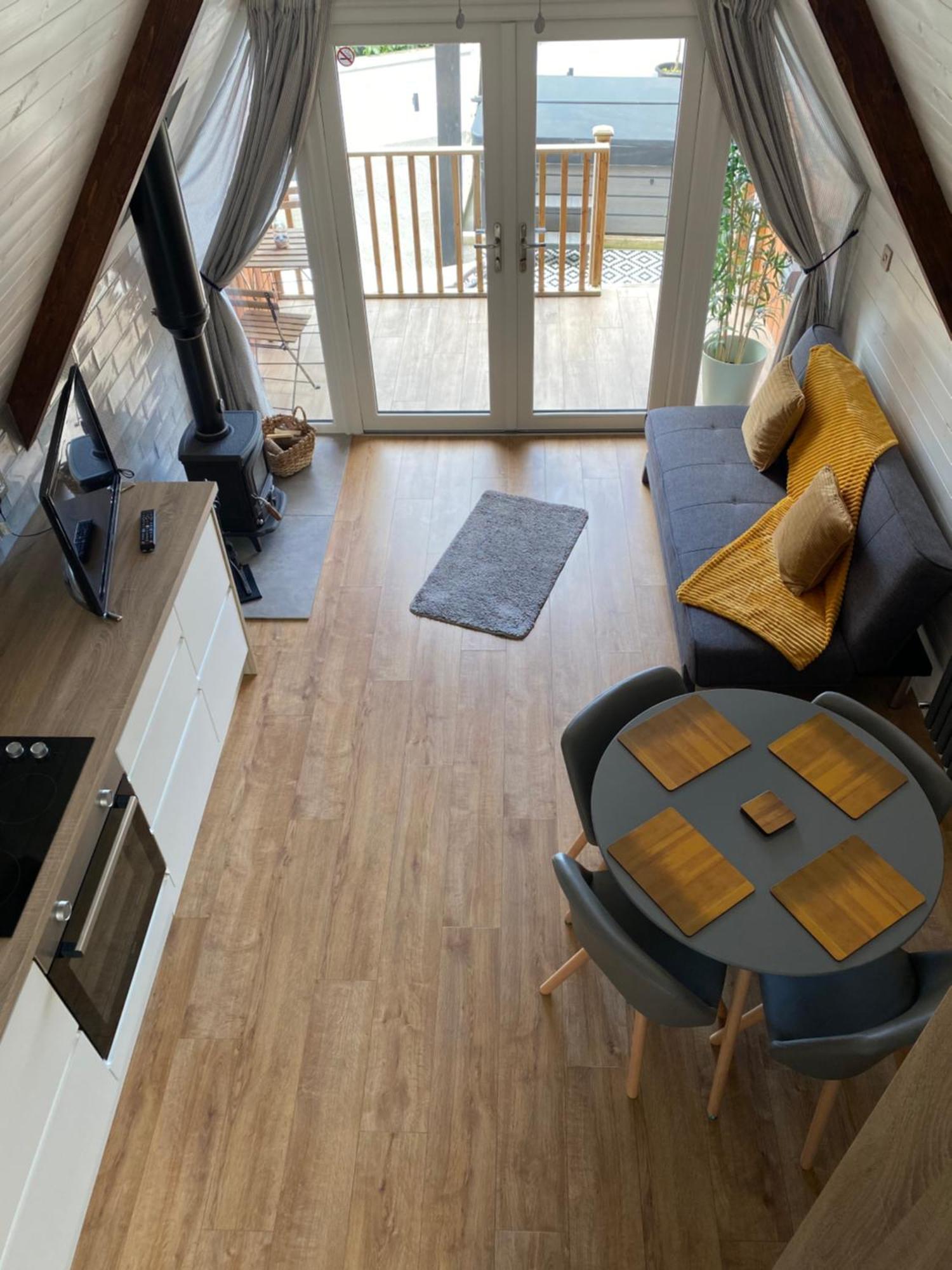 The Big Tiny House Villa Лъргън Екстериор снимка